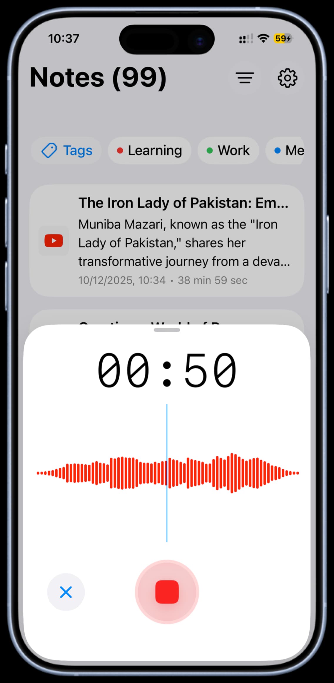 Noota recording screen showing the live capture interface on iPhone.